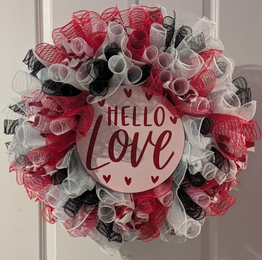 Hello Love Valentine's Day Wreath